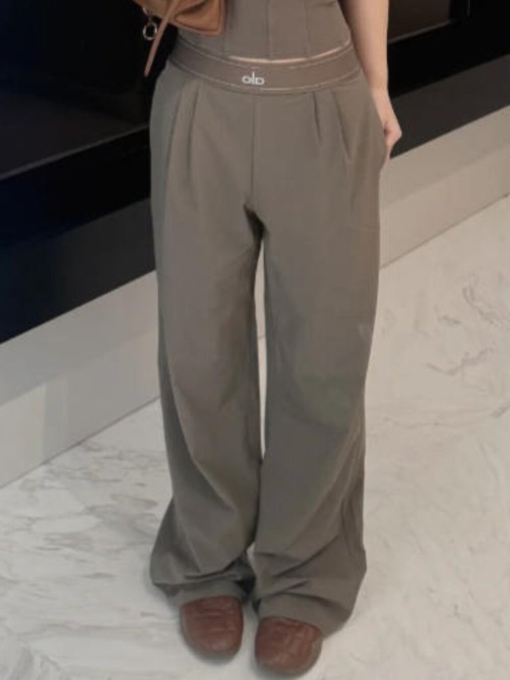 🧺🤎ALO Yoga Suit Up Trouser Coffee Brown (Regular)Athleisure Pants - Picture 9 of 11